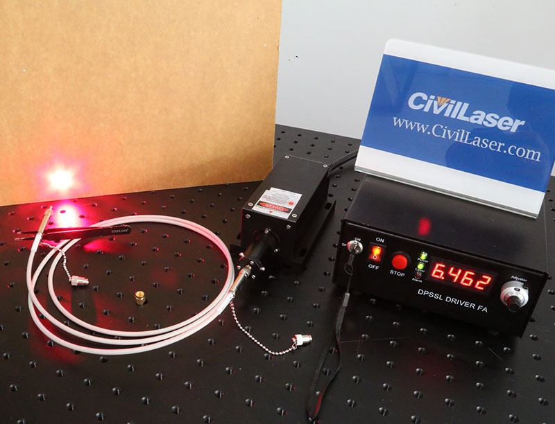 671nm 800mW 섬유 결합 레이저 Red Lab Laser 전원 공급 장치 포함